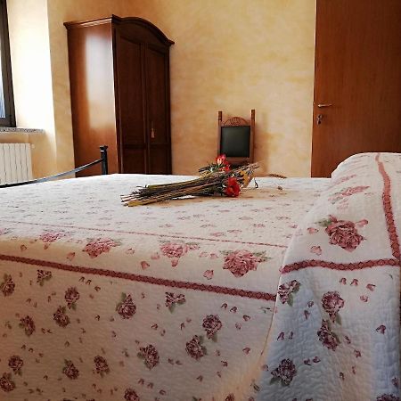 B&B Pivi Ponti sul Mincio Buitenkant foto