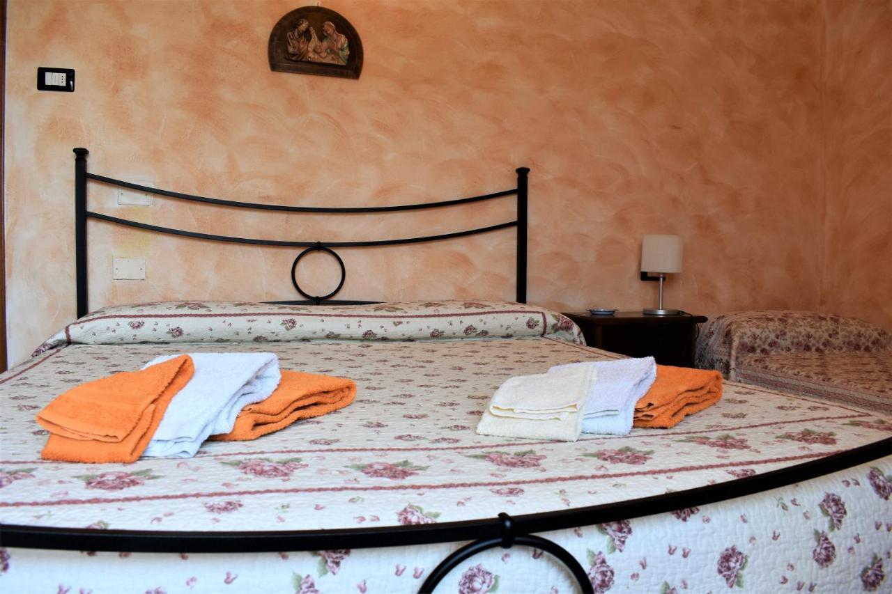 B&B Pivi Ponti sul Mincio Buitenkant foto